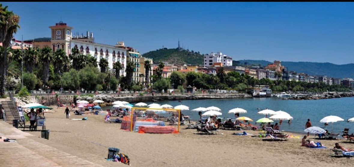 Salerno Mare E Luci Apartamento Exterior foto